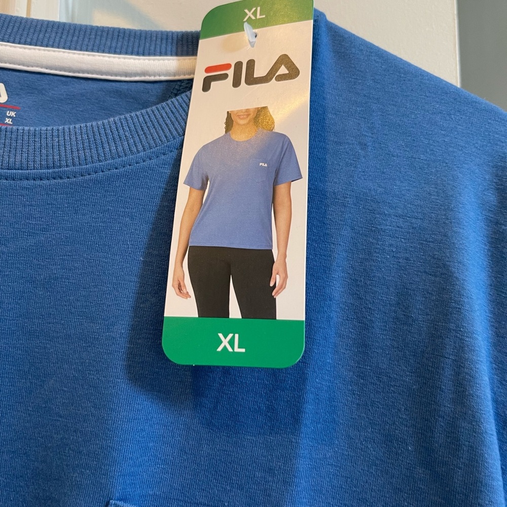Ladies Fila tee - Picture 3 of 3